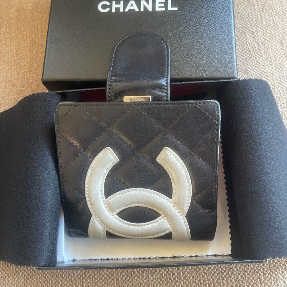Chanel Black and Cream Quilted wallet and  Card Holder.Authentic!